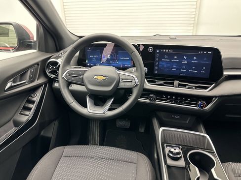 New 2026 Chevrolet Equinox LT AWD/4WD image 26