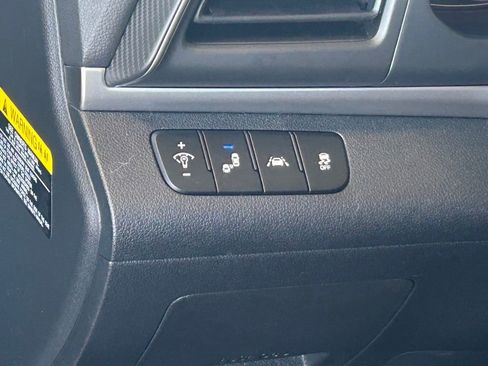 Used 2019 Hyundai Elantra Value Edition w/ Cargo Package image 32