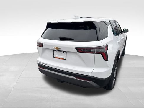 Used 2025 Chevrolet Equinox LT image 5