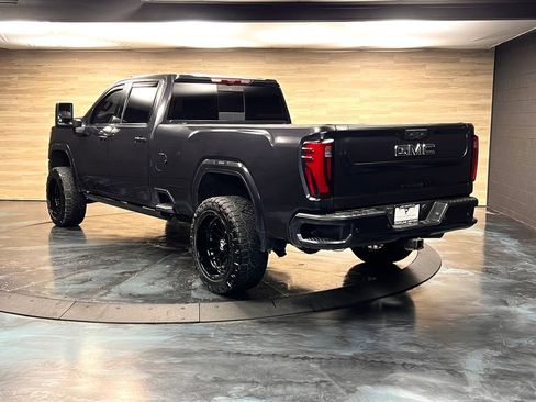 Used 2024 GMC Sierra 3500 Denali Ultimate image 27