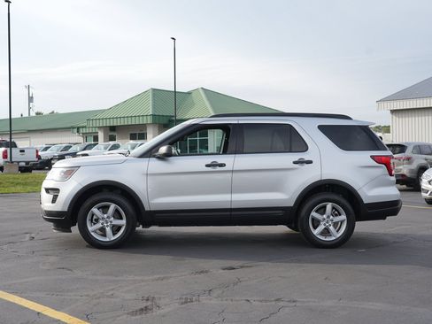 Used 2018 Ford Explorer 4WD w/ Class II Trailer Tow Package image 6