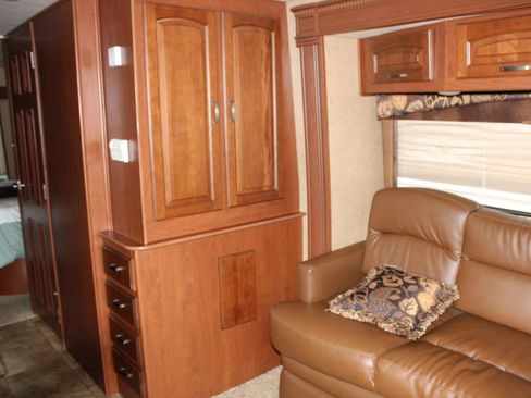 Used 2013 Ford E-450 and Econoline 450 Super Duty w/ Motorhome Prep Pkg image 21