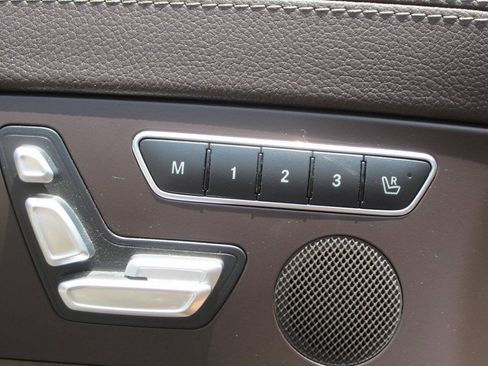 Used 2013 Mercedes-Benz SL 550 image 42