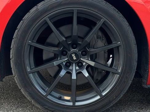 Used 2015 Ford Mustang GT Premium w/ Equipment Group 401A RWD image 33