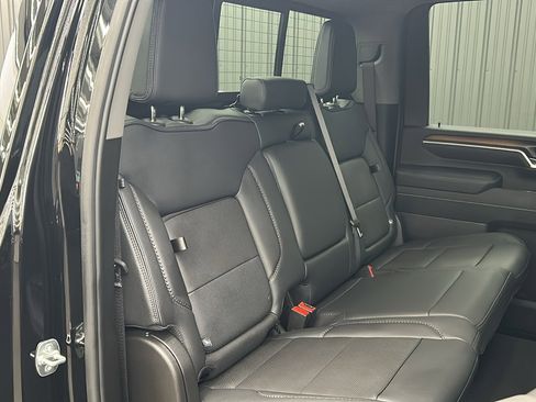 Used 2025 GMC Sierra 3500 Denali image 42