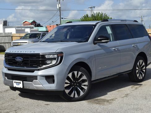 New 2025 Ford Expedition Platinum w/ Driver's Package image 1