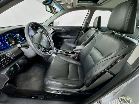 Used 2015 Honda Accord EX-L image 18