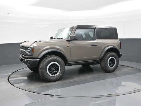 New 2025 Ford Bronco Badlands w/ Sasquatch Package image 4