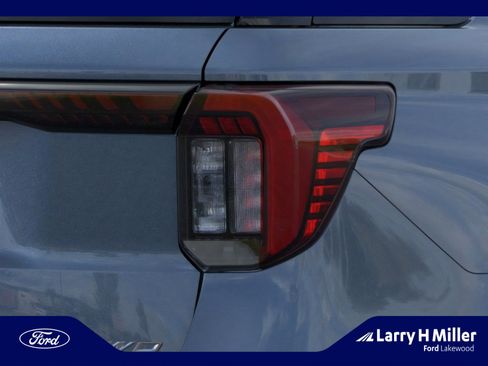 New 2026 Ford Explorer Active w/ Active Comfort Package image 21