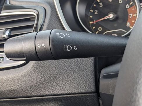 Used 2021 Jeep Compass Latitude w/ Sun and Sound Group image 21