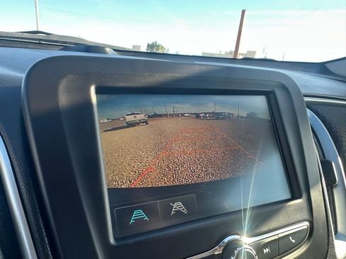 Used 2018 Chevrolet Malibu LS image 17