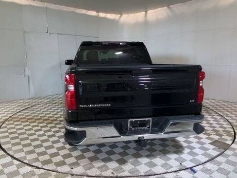 Used 2021 Chevrolet Silverado 1500 LT AWD/4WD image 2