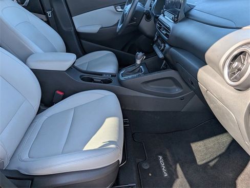 Used 2023 Hyundai Kona Limited image 28