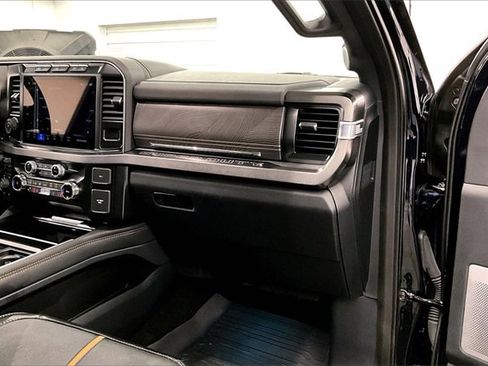 Used 2023 Ford F350 Platinum w/ Tremor Off-Road Package image 15