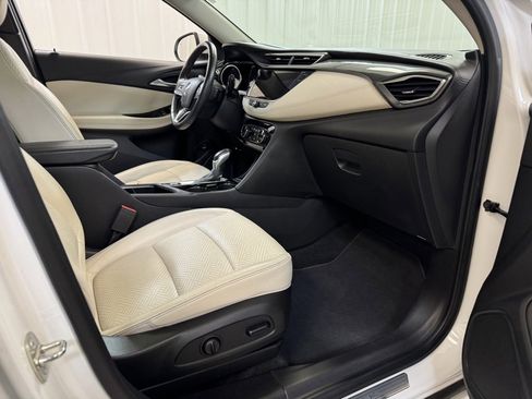 Used 2020 Buick Encore GX Essence w/ Experience Buick Package image 43