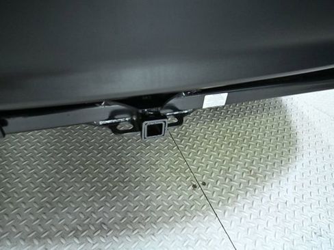 Used 2025 Toyota Sienna XLE Woodland Edition image 16