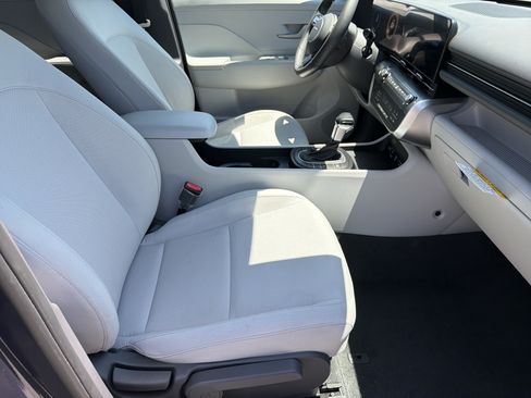 Used 2025 Hyundai Kona SEL AWD/4WD image 24