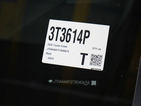 Used 2026 Toyota Crown Nightshade image 28