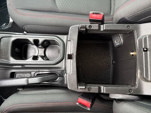 Used 2021 Jeep Wrangler Unlimited Rubicon image 32