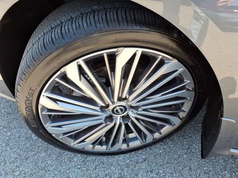 Certified 2024 Nissan Altima 2.5 SL FWD image 22