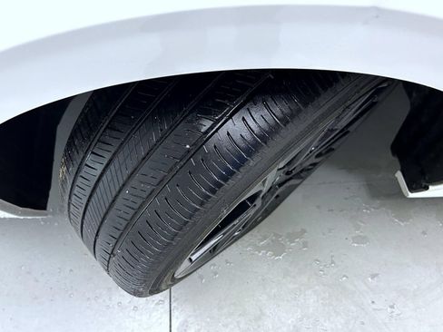 Used 2024 Nissan Sentra SR FWD image 23