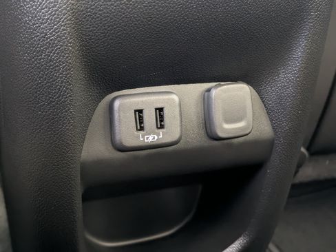 Used 2022 Chevrolet Colorado Z71 image 35