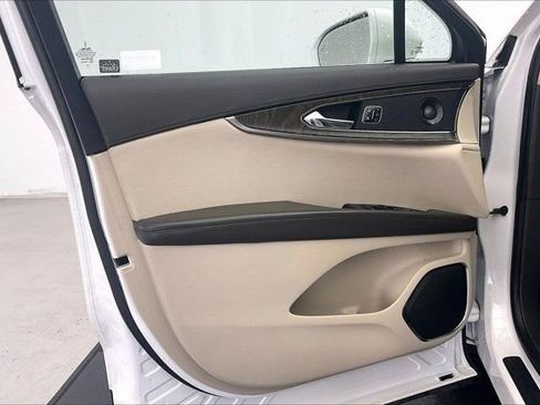 Used 2019 Lincoln Nautilus Reserve AWD/4WD image 26