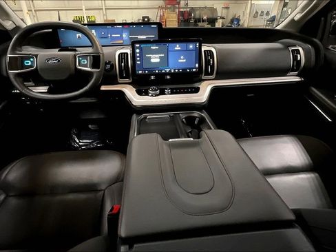 Certified 2025 Ford Expedition Max Active AWD/4WD image 14