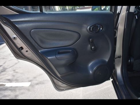 Used 2014 Nissan Versa S Plus FWD image 20