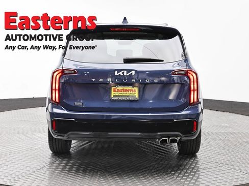 Used 2025 Kia Telluride S FWD image 5