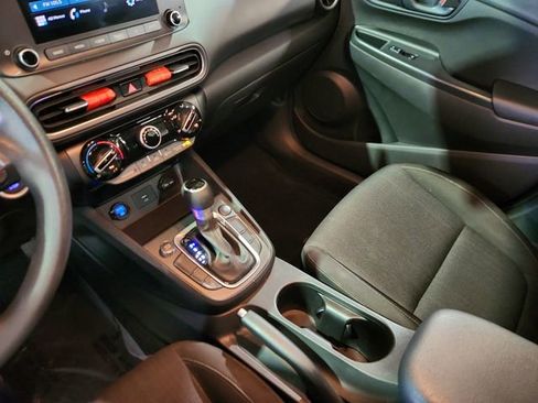 Used 2023 Hyundai Kona SEL AWD/4WD image 12