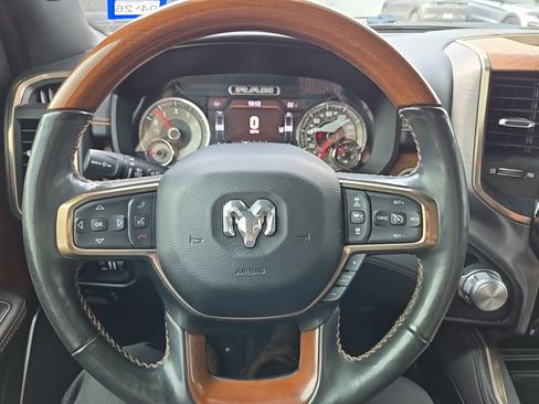 Used 2020 RAM 1500 Limited image 17