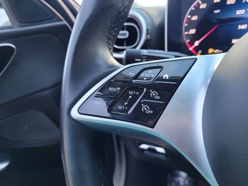 Used 2025 Mercedes-Benz C 300 Sedan image 19