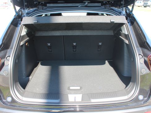 New 2025 Chevrolet Trax LT w/ Driver Confidence Package image 7