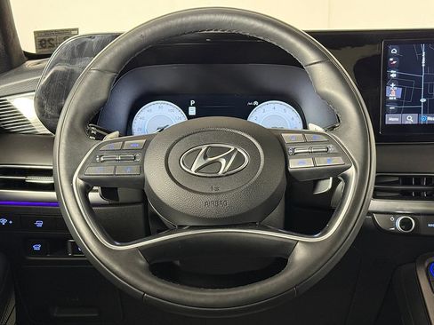 Certified 2025 Hyundai Palisade Calligraphy AWD/4WD image 45
