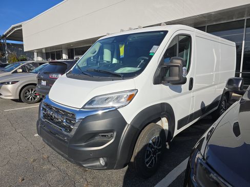 Used 2024 RAM ProMaster 2500 w/ Quick Order Package 22G SLT image 3