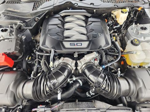 Used 2024 Ford Mustang GT Premium image 32