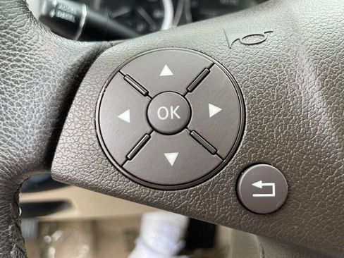 Used 2011 Mercedes-Benz C 300 4MATIC Sedan image 15