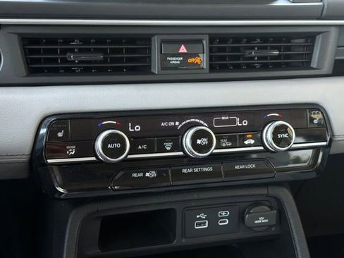 Used 2024 Honda Pilot EX-L image 26