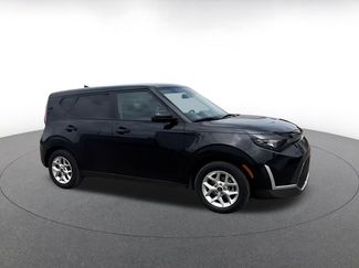 Used 2025 Kia Soul LX w/ LX Technology Package FWD video 2
