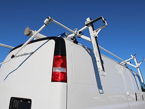 Used 2025 Chevrolet Express 2500 Extended w/ Communications Package image 21