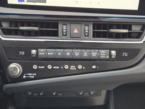 New 2025 Lexus ES 350 w/ Premium Package image 14