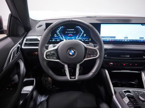 Used 2025 BMW 430i Coupe w/ M Sport Package image 11