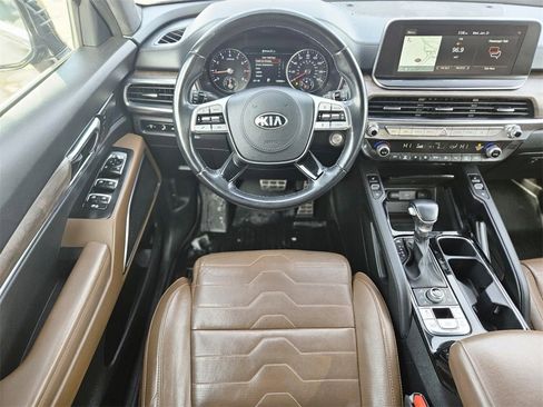 Used 2021 Kia Telluride SX w/ SX Prestige Package image 10