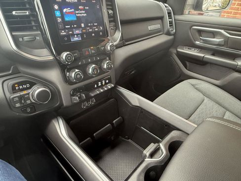 Used 2025 RAM 1500 Big Horn AWD/4WD image 24