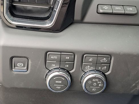 New 2026 GMC Sierra 2500 Denali Ultimate image 20