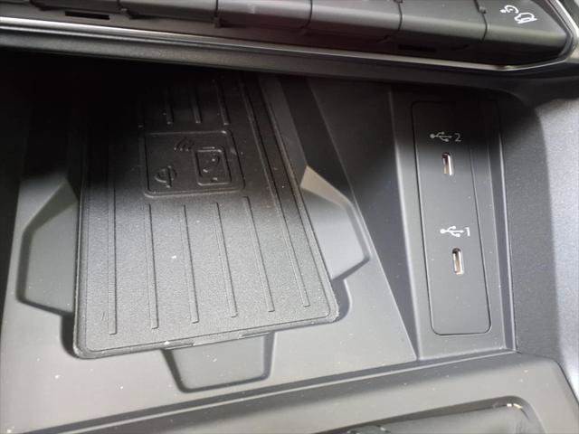 Certified 2025 Audi Q3 2.0T Premium AWD/4WD image 17