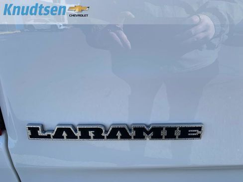 Used 2025 RAM 1500 Laramie image 16