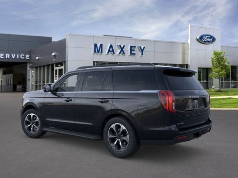 New 2026 Ford Expedition Active image 4