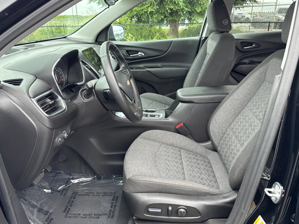 Used 2023 Chevrolet Equinox LT FWD image 13